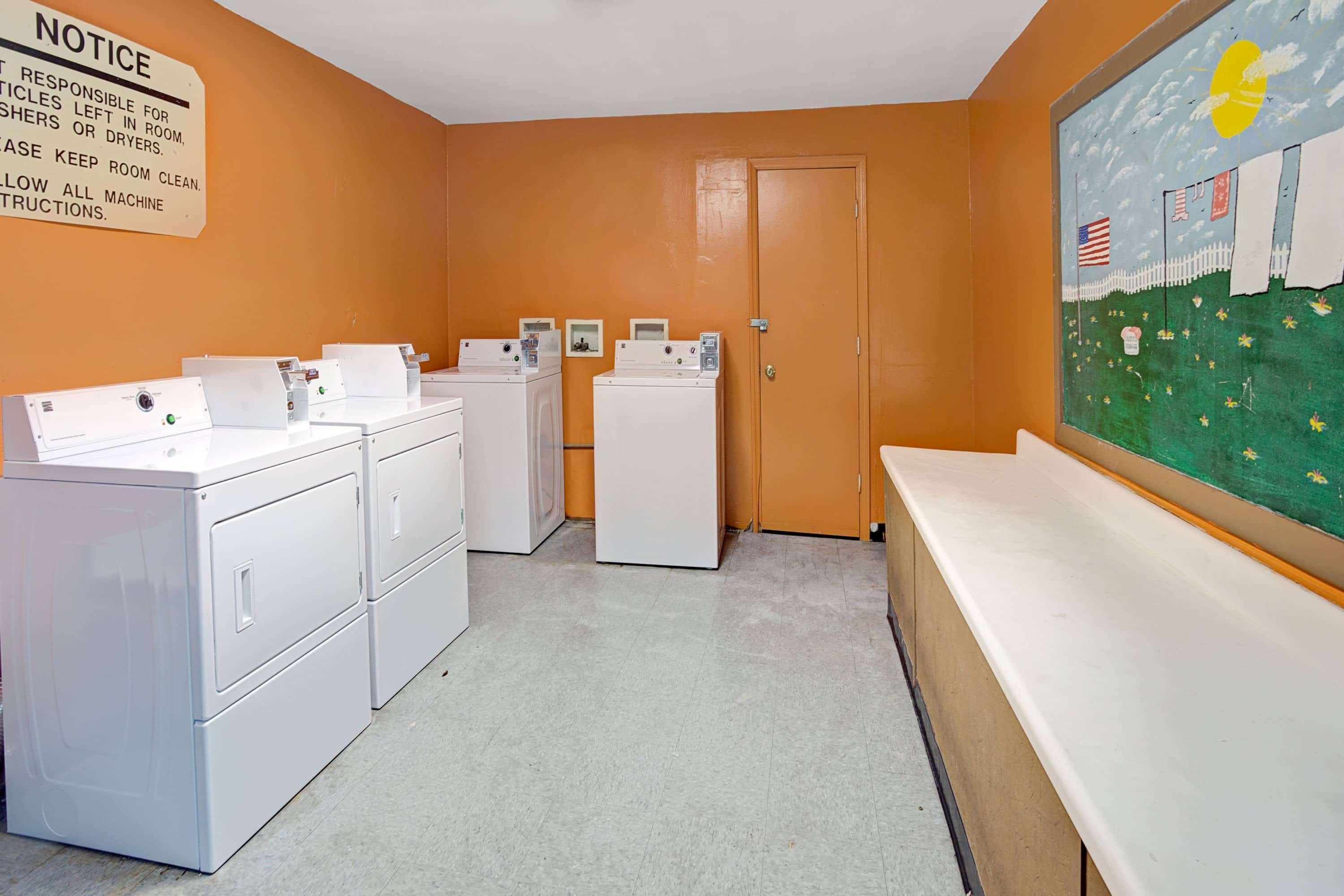 Days Inn & Suites By Wyndham Charleston Airport West Βόρειο Τσάρλεστον Εξωτερικό φωτογραφία