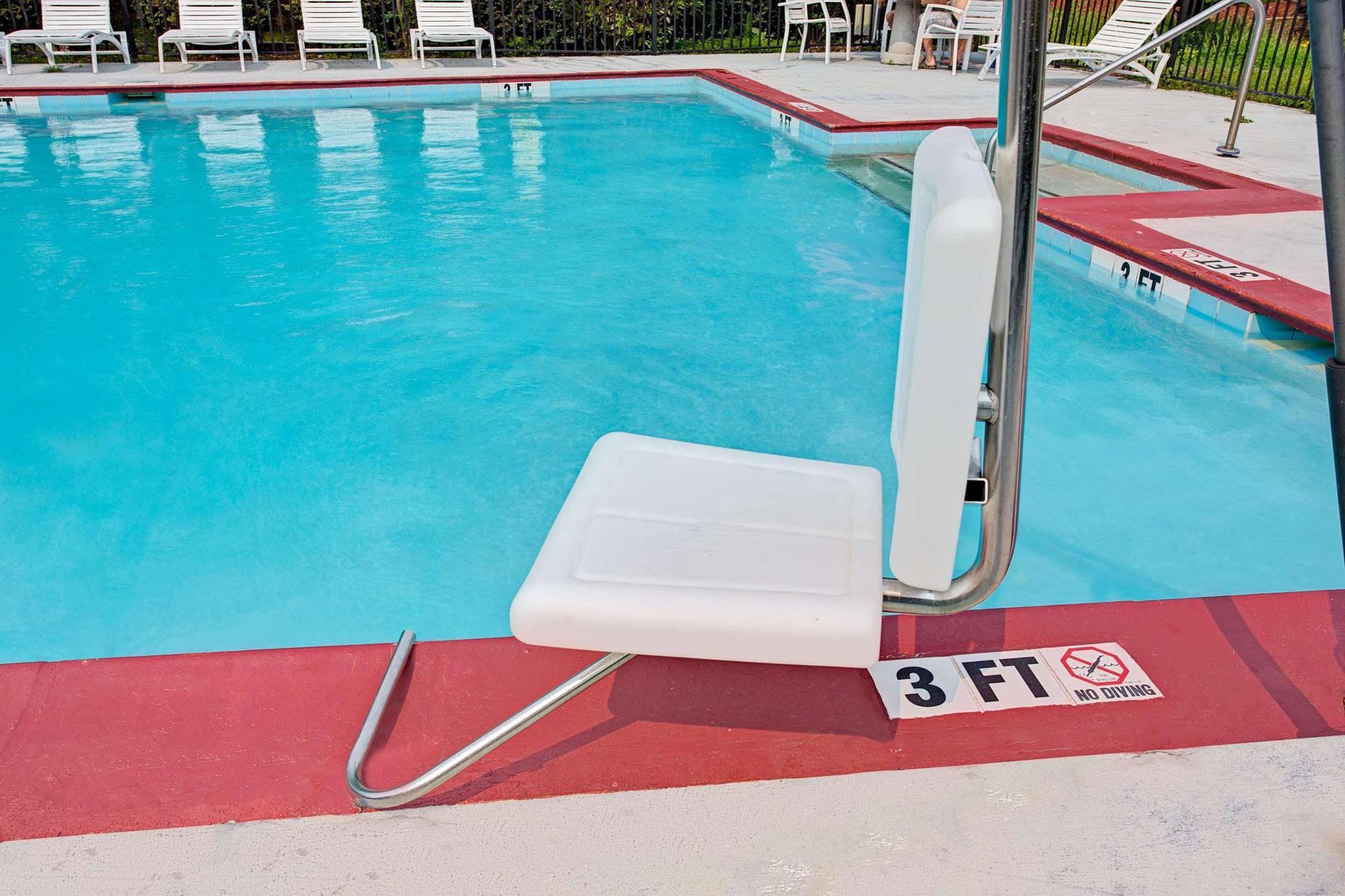 Days Inn & Suites By Wyndham Charleston Airport West Βόρειο Τσάρλεστον Εξωτερικό φωτογραφία