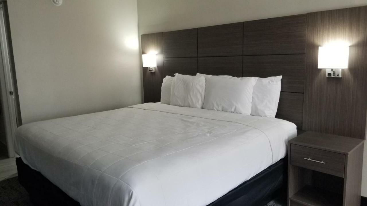 Days Inn & Suites By Wyndham Charleston Airport West Βόρειο Τσάρλεστον Εξωτερικό φωτογραφία