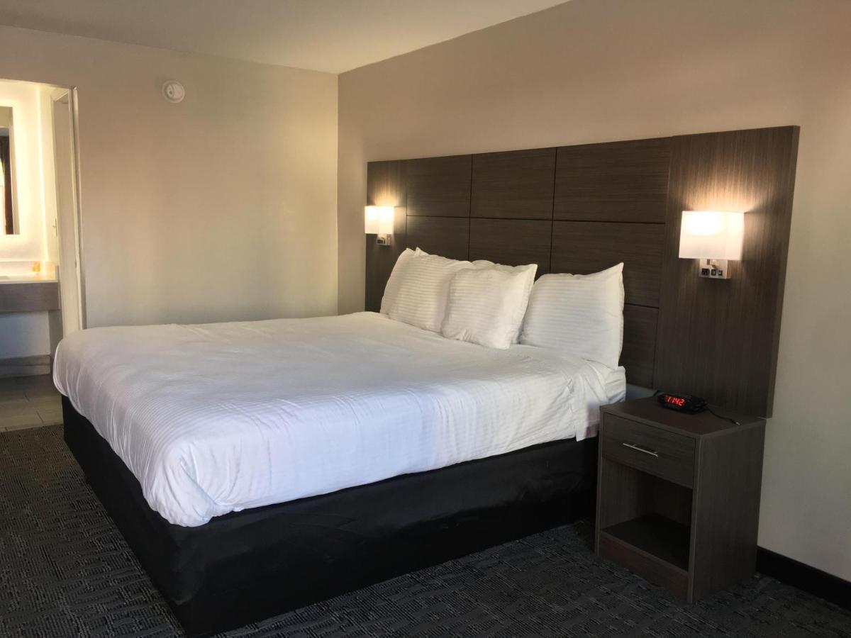 Days Inn & Suites By Wyndham Charleston Airport West Βόρειο Τσάρλεστον Εξωτερικό φωτογραφία