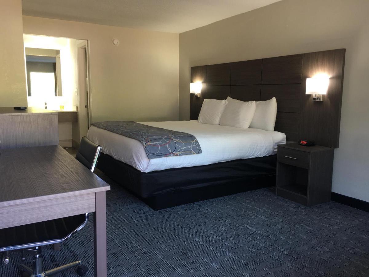 Days Inn & Suites By Wyndham Charleston Airport West Βόρειο Τσάρλεστον Εξωτερικό φωτογραφία